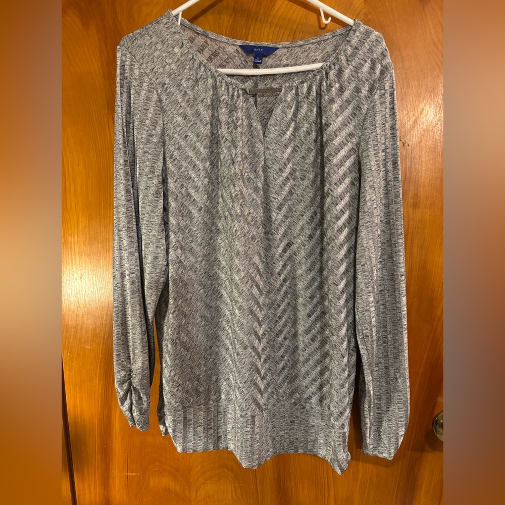 Apt. 9 Gray Chevron Long Sleeve Blouse
